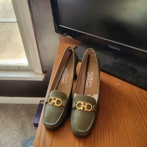 SALVATORE FERRAGAMO Womens Horsebit 3" Heels Size 8 Green Made in Italy